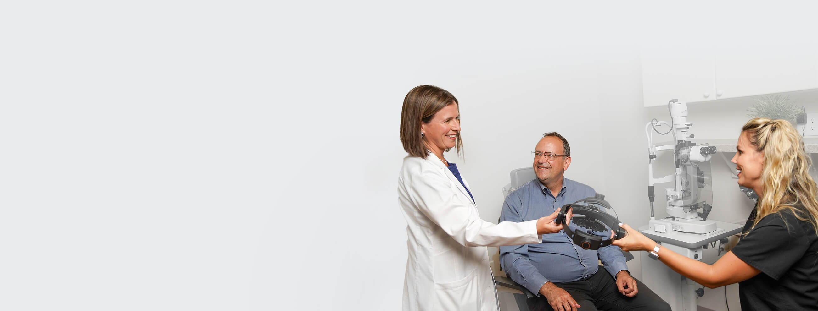 A provider treating her customer